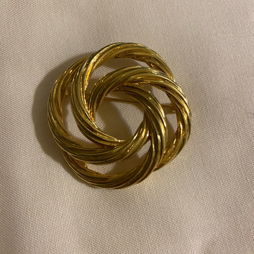 Monet Gold Circles Brooch